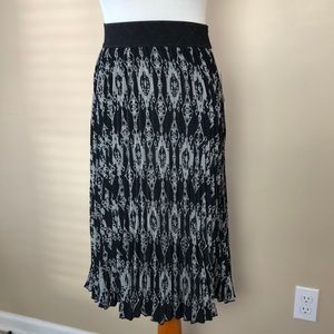 LuLaRoe Jill. Pleated skirt.
